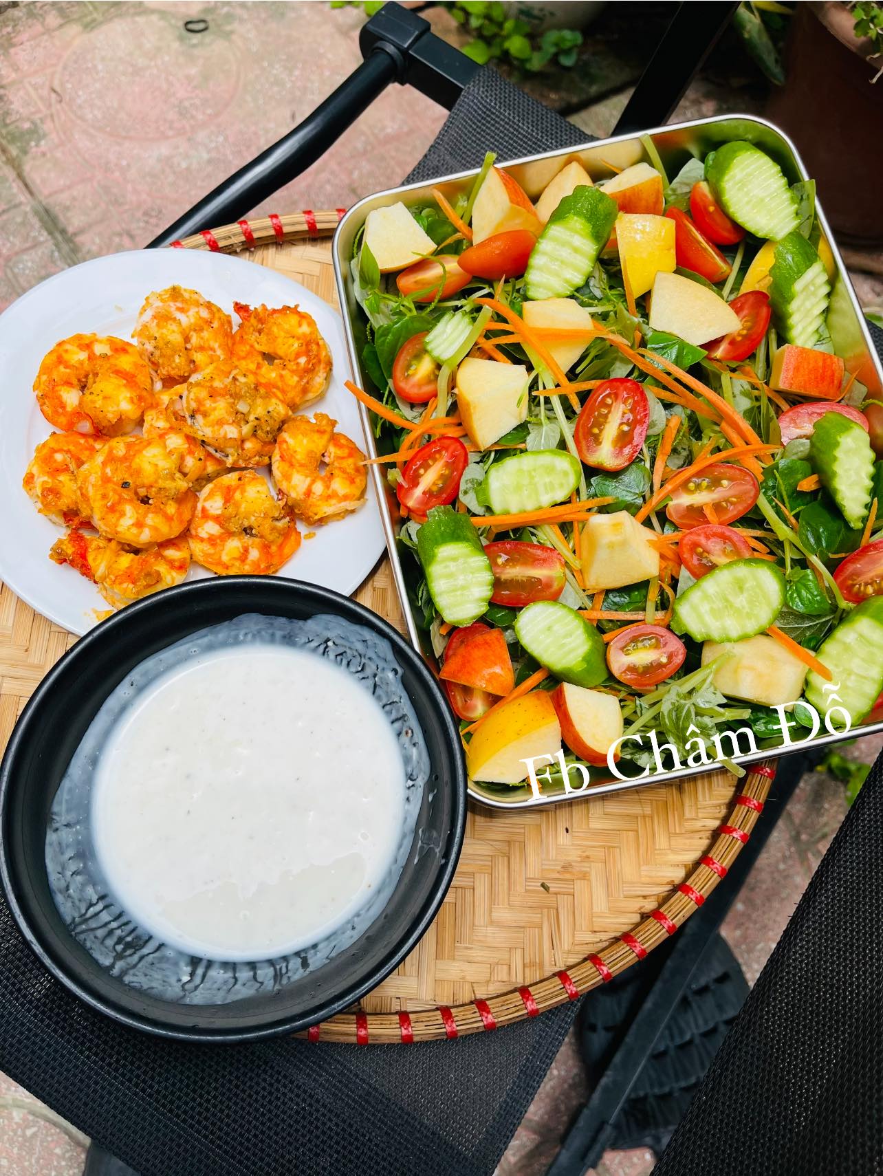 Tôm vừa ngon vừa bổ nhưng luộc mãi cũng chán, làm món này bao nhiêu cũng hết - 1