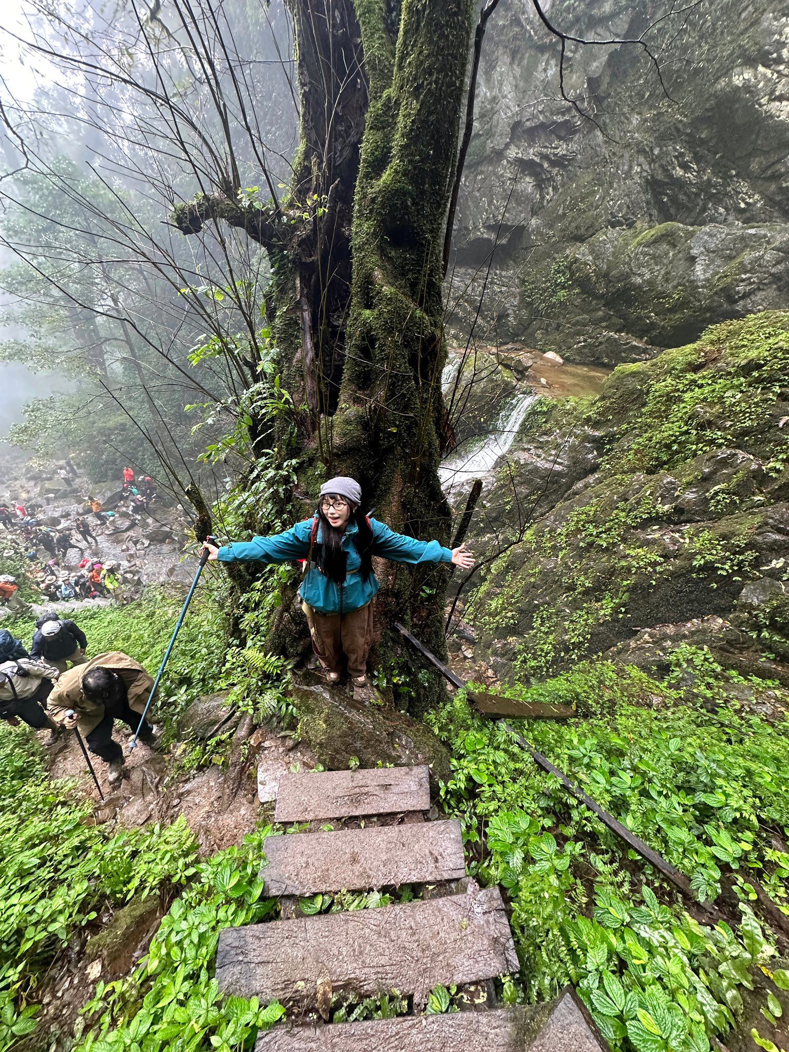 Săn mây ở đỉnh Lùng Cúng cao 2.913 m - 5