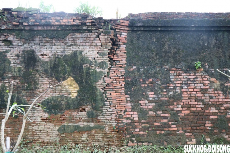 Hiện trường đoạn bờ tường Hoàng thành Huế bị mưa lũ 'kéo sập' - 5