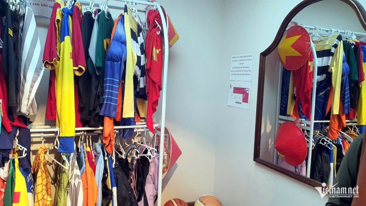 Khu vực các nữ sinh thay đồ sau đó bị phát tán hình ảnh. Ảnh: T.D