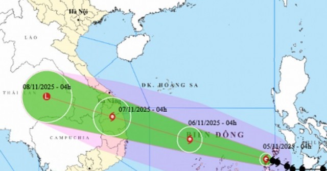 Bão số 13 đã vào Biển Đông, giật cấp 16, khu vự...
