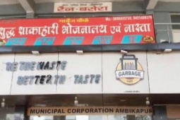 Thị trường - Tiêu dùng - Cà phê "Rác" ở Ấn Độ: Khách nhặt rác sẽ được ăn miễn phí