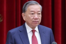 Tổng Bí thư: Chọn nhân sự Bộ Chính trị khóa 14 với '5 điểm cộng'