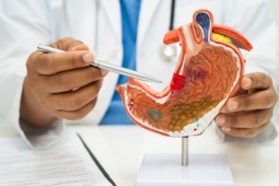 5 triệu chứng cảnh báo ung thư dạ dày dễ bị bỏ qua