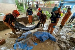 Thế giới - Bão Kalmaegi đổ bộ tới 7 lần vào Philippines, có thể mạnh cực đại trên biển Đông