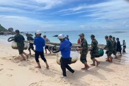 Tin tức trong ngày - Gia Lai: Bão số 13 vào sớm, cấm tuyệt đối dân ra đường