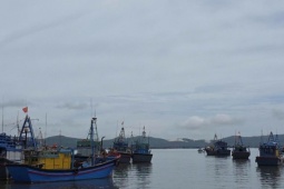 Giáo dục - du học - Học sinh các xã phường ven biển Đắk Lắk nghỉ học tránh bão Kalmaegi