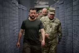 Tình hình Donetsk 'căng như dây đàn', Tổng thống Ukraine Zelensky thị sát tiền tuyến