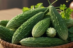 3 nhóm người nên tránh ăn mướp đắng vì càng ăn càng có hại