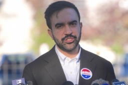 Bộ trưởng Israel cáo buộc Thị trưởng trẻ nhất New York 'ủng hộ Hamas'