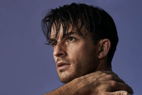 Dung mạo tài tử 'quyến rũ nhất năm'