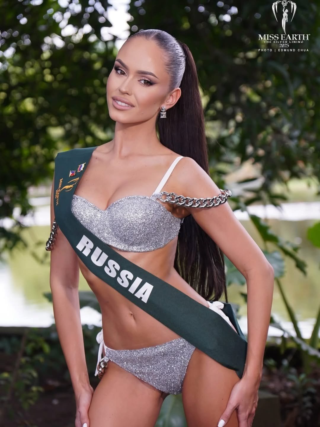 Năm nay, khu vực châu Âu được đánh giá cao với nhiều thí sinh tiềm năng. Đại diện Nga - Elizaveta Guryanova được dự đoán giành thành tích cao. Elizaveta là vận động viên chuyên nghiệp, ca sĩ và nhà sáng lập của thương hiệu thời trang sinh thái, ủng hộ trang phục dạ hội bền vững. Với hơn 15 năm kinh nghiệm trong lĩnh vực khiêu vũ thể thao, cô đã nắm giữ nhiều danh hiệu quốc tế. Người đẹp tốt nghiệp ngành Ngoại giao Thể thao và Điện ảnh - Truyền hình, thông thạo tiếng Anh và tiếng Pháp.