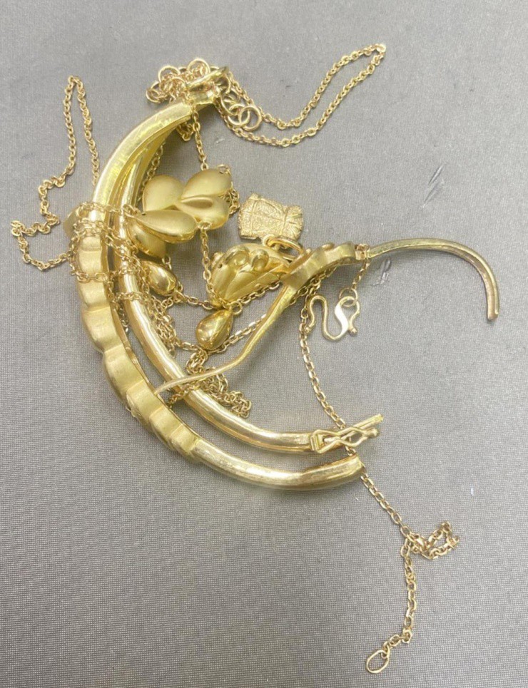 Bán vàng cưới từ 9 năm trước, người phụ nữ lãi to - 2