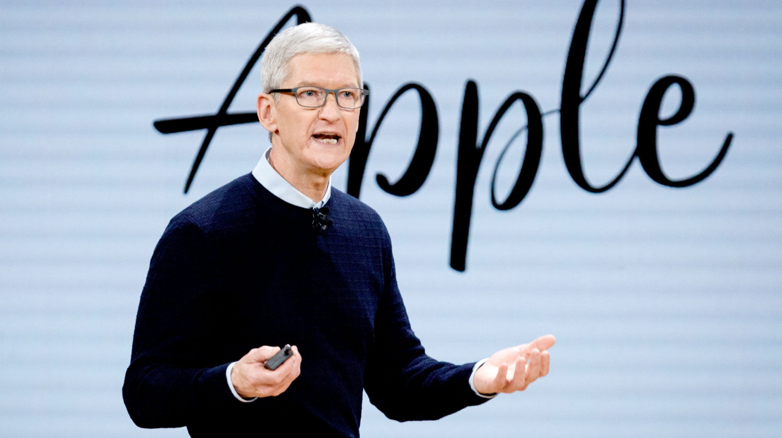 CEO Apple - Tim Cook.