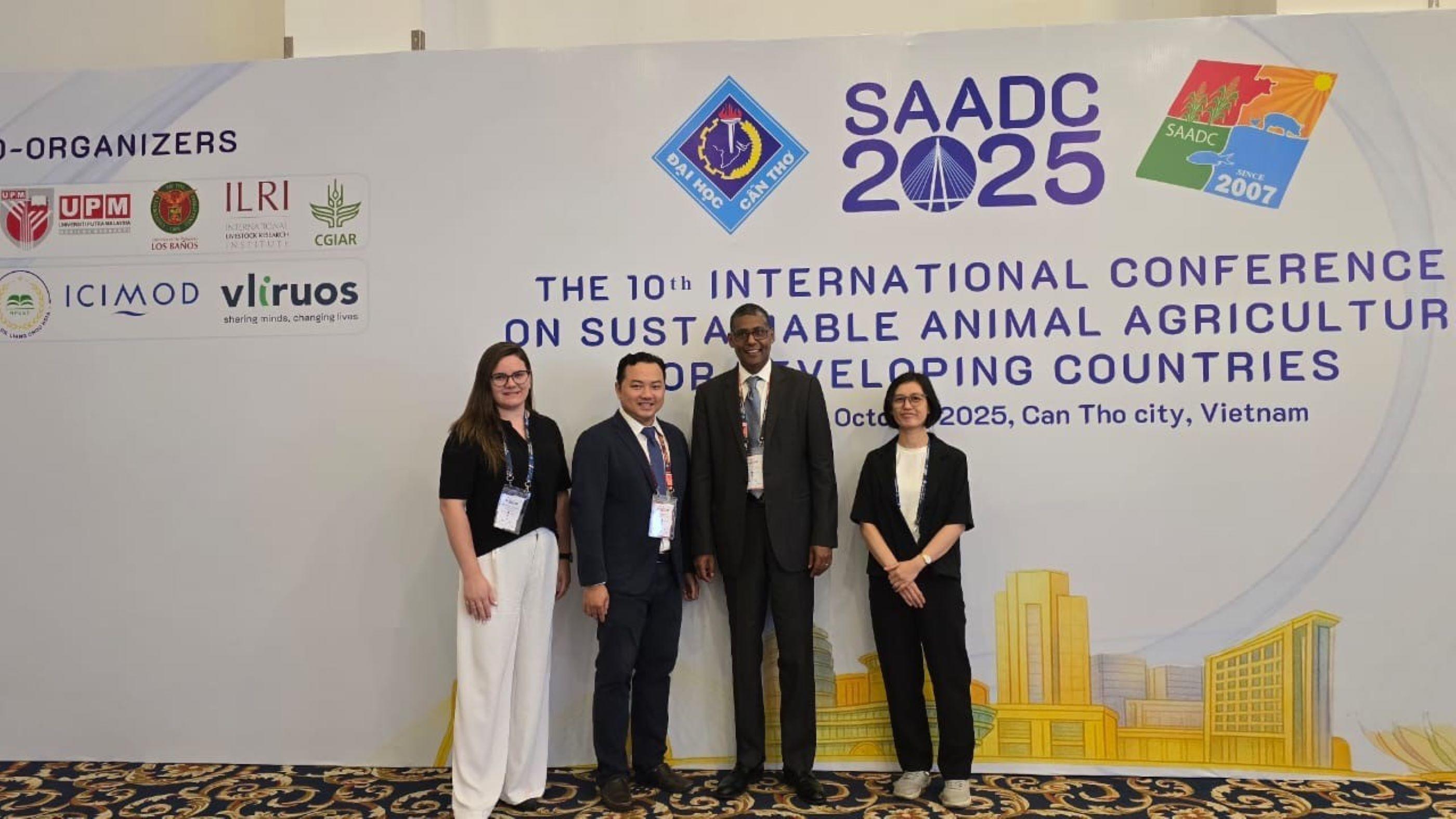 GS. Kebreab trong chuyến công tác tại Cần Thơ vào tháng 10/2025 để tham gia và tư vấn về nông nghiệp và nuôi trồng ở Việt Nam. Ảnh: NVCC.