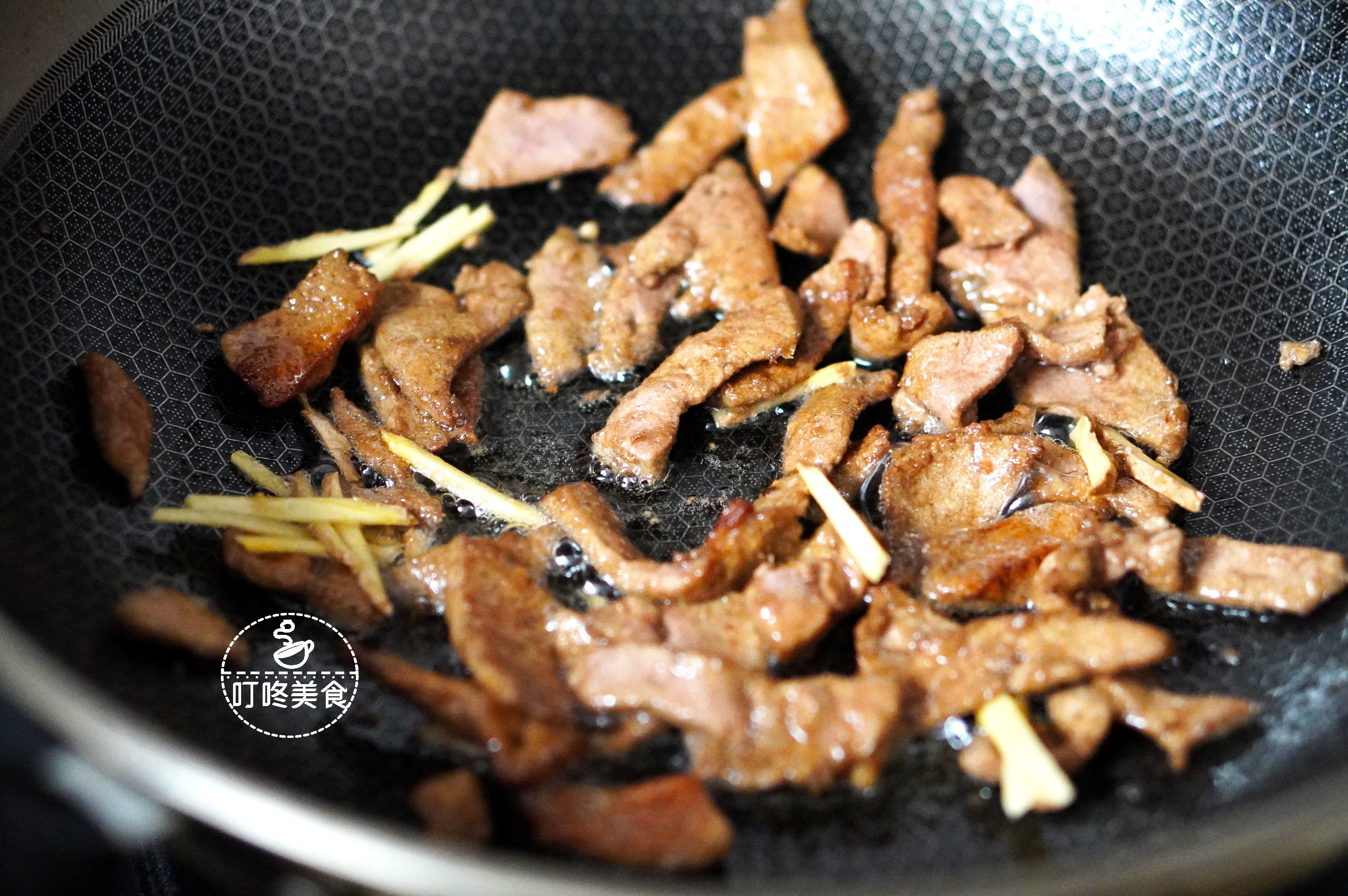 Gan heo xào ớt xanh, món bình dân siêu ngon - 5