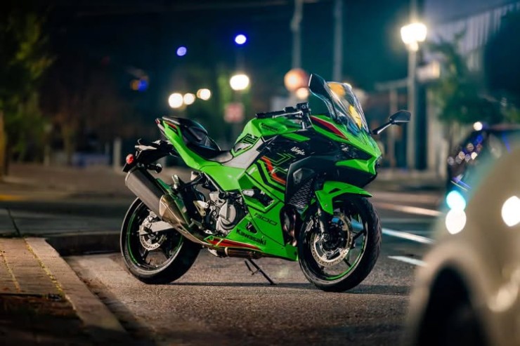 Giá môtô Kawasaki dưới 500cc mới nhất tháng 11/2025, giảm cực sâu - 3