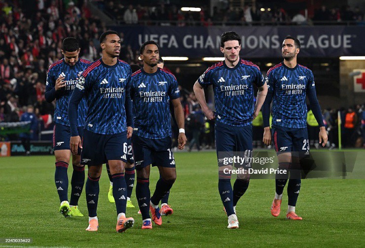 Arsenal vẫn chưa để thủng lưới từ đầu mùa