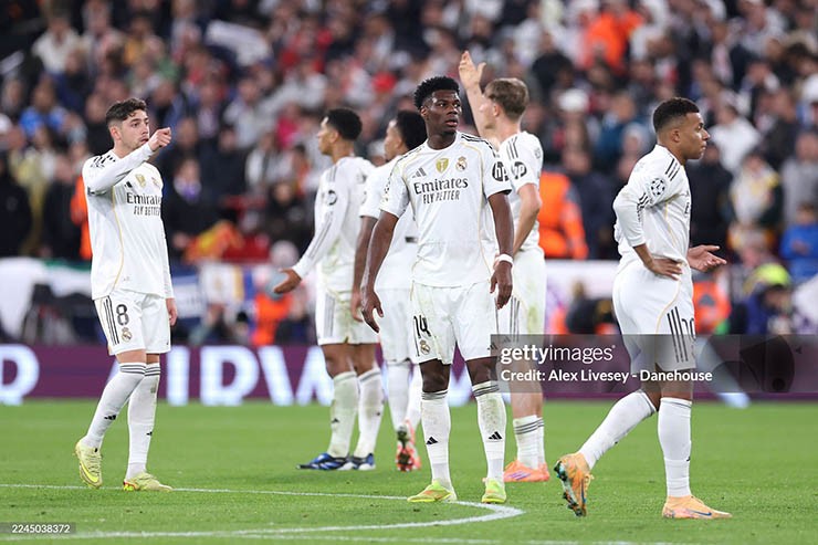 Real Madrid trải qua một đêm khó khăn
