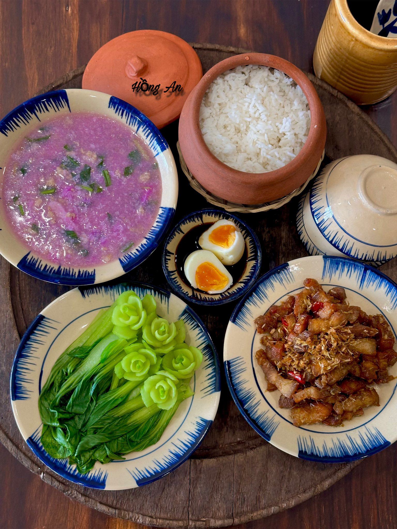 Canh khoai mỡ - Rau cải luộc - Thịt rang sả ớt