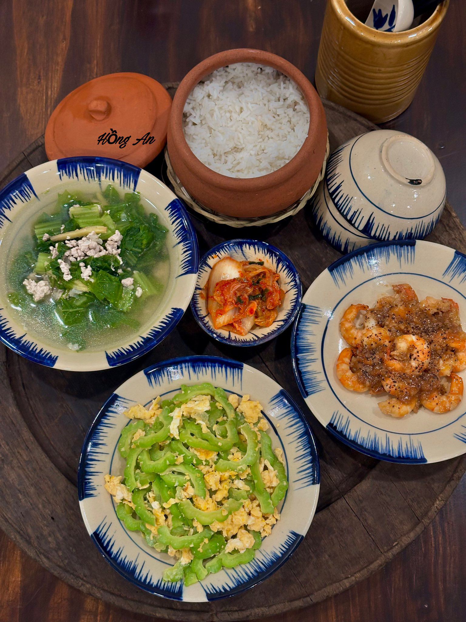 Canh cải nấu thịt - Mướp đắng xào trứng - Tôm rim