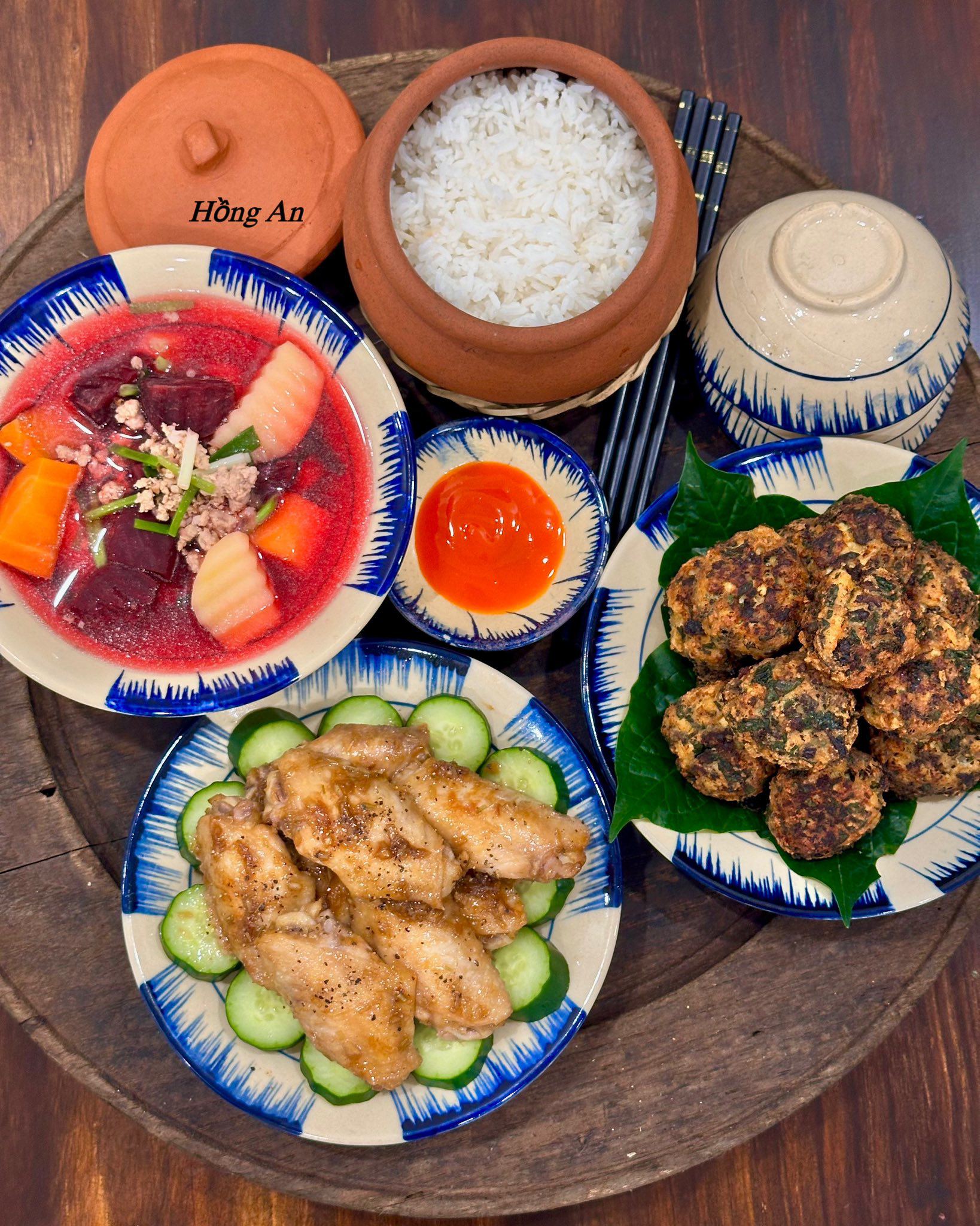 Canh củ quả - Cánh gà rim sả - Chả đậu hũ lá lốt