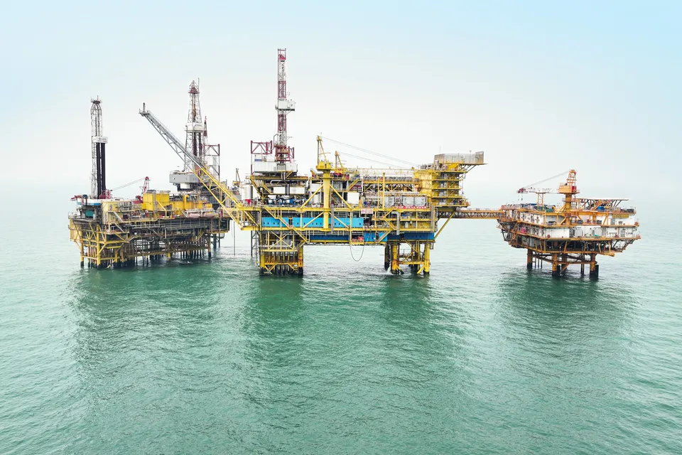 Giàn khoan Caofeidian 11-1 CEPJ của Cnooc Ltd. tại Biển Bột Hải.