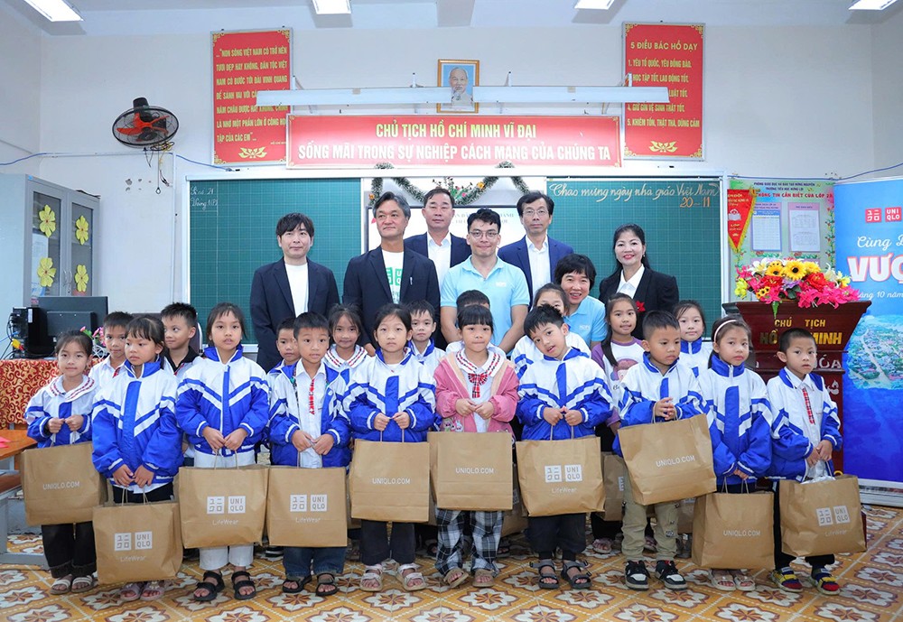 UNIQLO đồng hành cùng Quỹ Hy Vọng hỗ trợ đồng bào vùng lũ lụt - 3