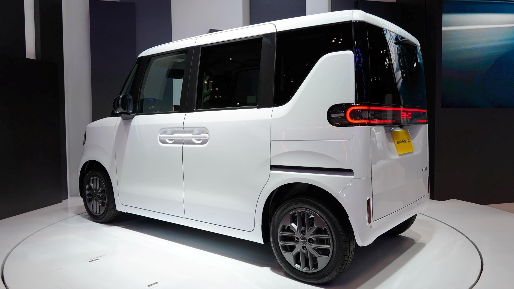 Xe Trung Quốc BYD tham gia vào phân khúc xe Kei-car tại Nhật Bản - 2