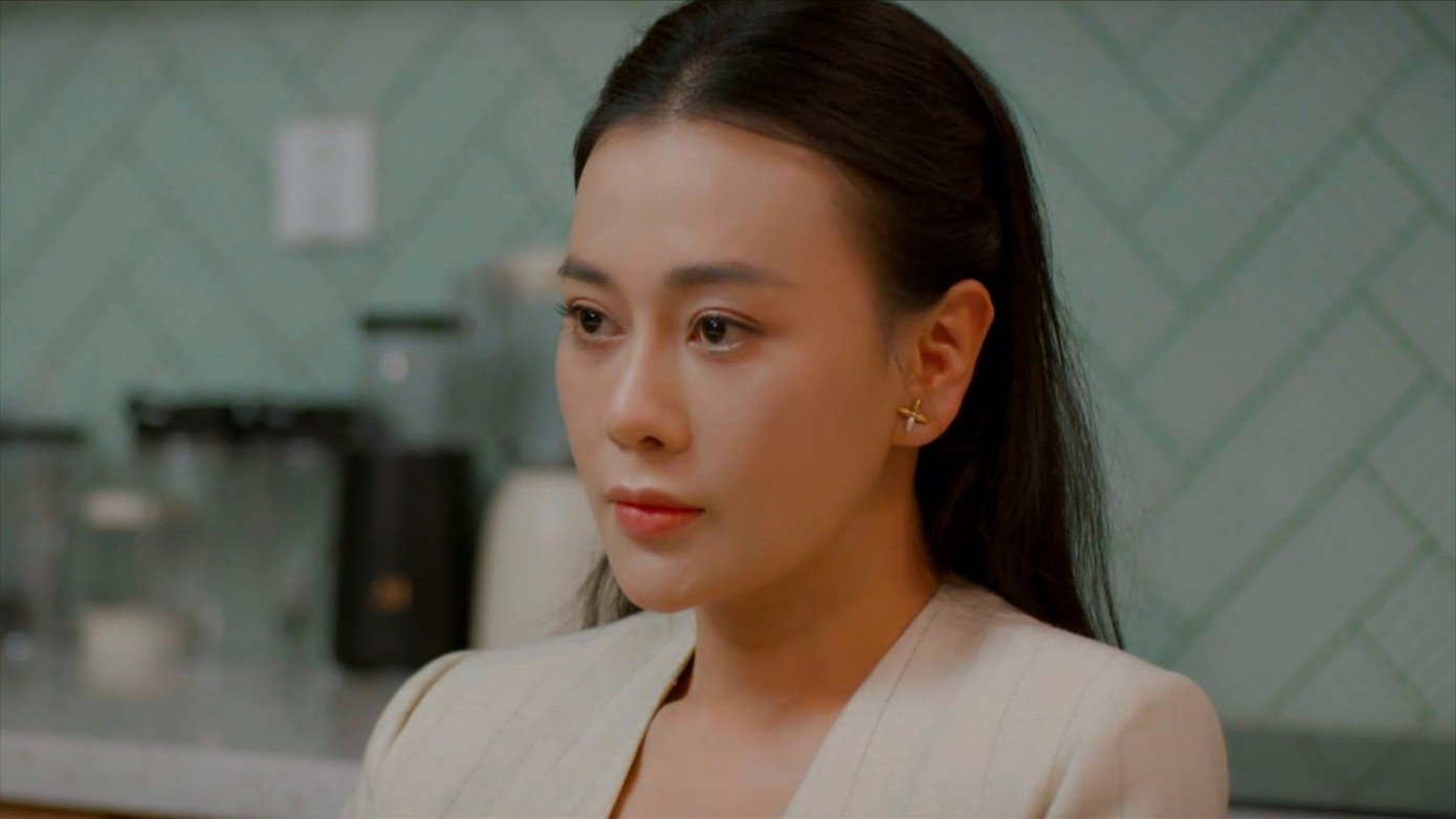 Diễn xuất của Lan Phương, Phương Oanh và Doãn Quốc Đam trong phim Gió ngang khoảng trời xanh bị cho xuống phong độ.