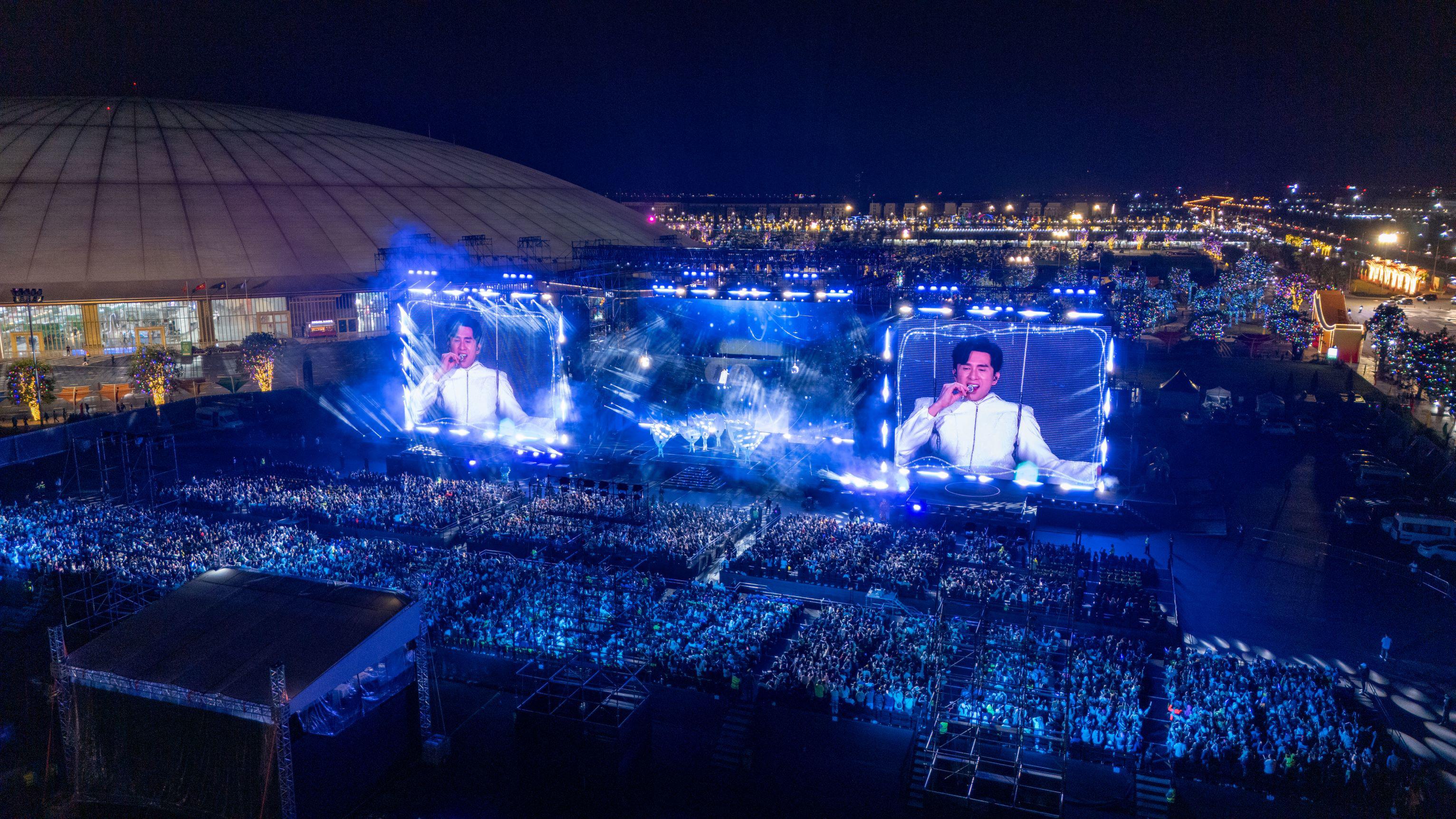 Live Concert “Đan Trường - Dấu ấn thanh xuân 30 năm ca hát” là minh chứng cho thấy năng lực "khủng" của VEC khi có thể kết hợp tất cả các sự kiện kinh tế - văn hóa tại một điểm đến