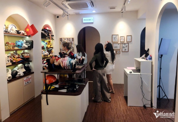 Khu vực các nữ sinh thay đồ sau đó bị phát tán hình ảnh. Ảnh: T.D