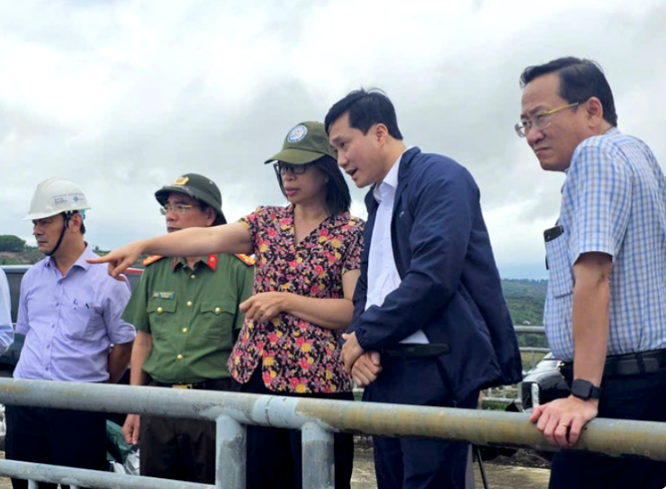 Phó Chủ tịch UBND tỉnh Gia Lai Nguyễn Thị Thanh Lịch cùng lãnh đạo Công an tỉnh, sở ngành kiểm tra tại Thủy điện An Khê - Ka Nak.