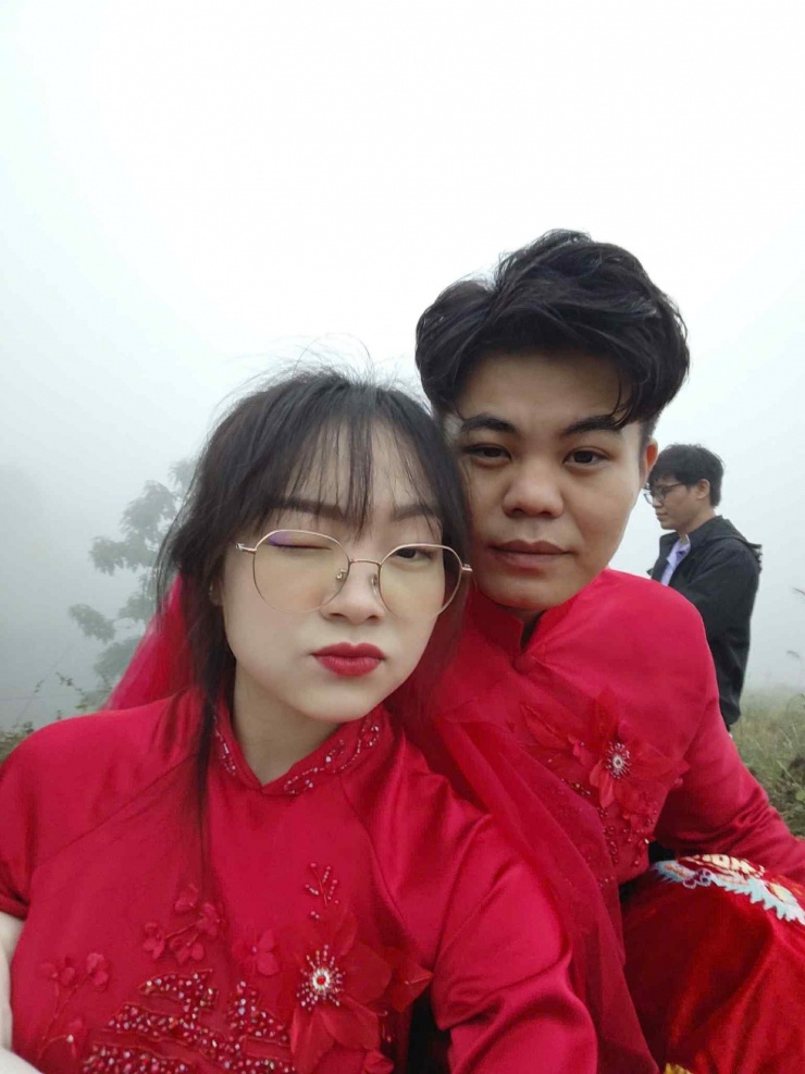 Vợ chồng My kết hôn sau gần 4 năm yêu nhau. Ảnh: NVCC