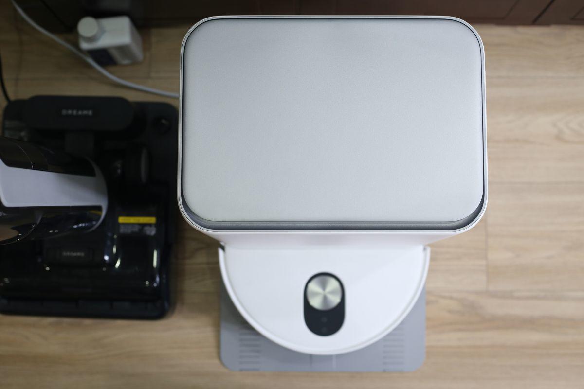 Ảnh thực tế một số chi tiết khác của&nbsp;Robot Vacuum 5 Pro.