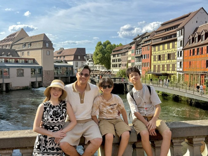 Đan Lê hồi tưởng chuyến nghỉ hè đáng nhớ cùng gia đình tại Strasbourg (Pháp).
