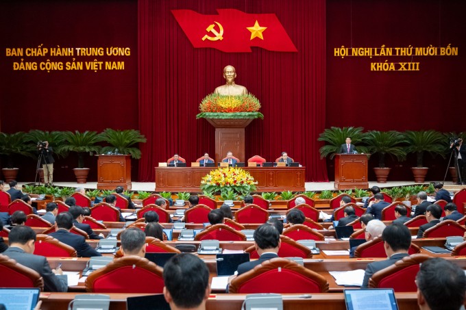 Chủ tịch nước Lương Cường điều hành chương trình làm việc tại phiên khai mạc. Ảnh: Phạm Thắng