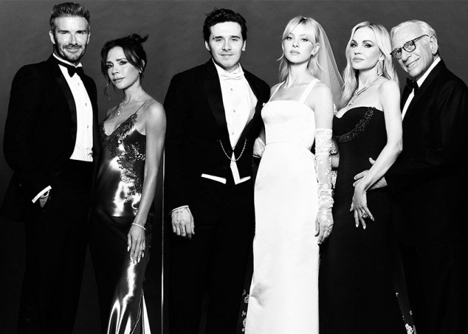 Nhà Becks và nhà thông gia chụp ảnh trong đám cưới Brooklyn - Nicola tháng 4/2022.