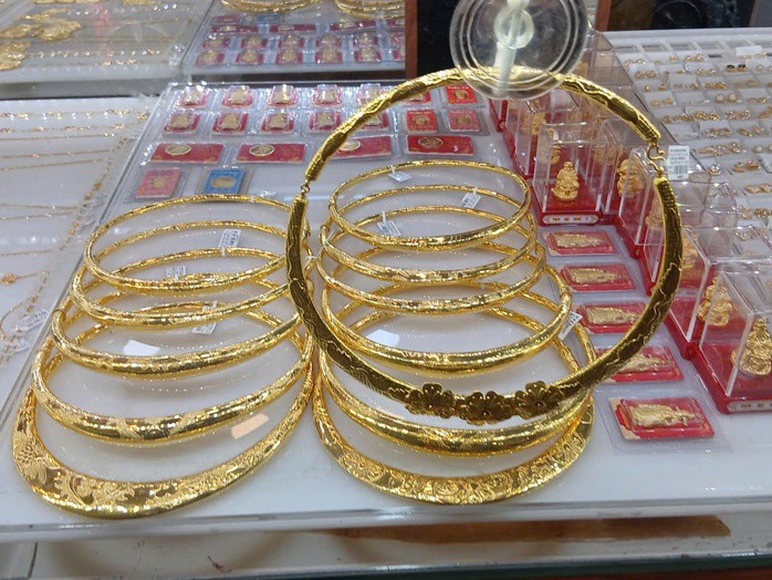 Đề xuất bán vàng 500 triệu đồng trở lên mới nộp thuế - 1