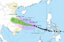 Bão số 13 Kalmaegi vẫn mạnh cấp 14, giật cấp 17, cách Quy Nhơn 310km