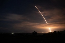 Mỹ phóng "tên lửa tận thế" Minuteman III