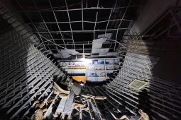 Tin tức trong ngày - Bão Kalmaegi giật sập nhiều nhà, nguy cơ ngập diện rộng