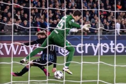 Bóng đá - Tranh cãi Barcelona thoát thua nhờ trọng tài: Huyền thoại nổi giận gọi là "vụ cướp"