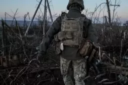 Thế giới - Quân đội Ukraine bác tin bị lực lượng Nga bao vây ở địa bàn chiến lược