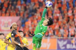 Tân binh Ninh Bình ‘làm mưa làm gió’ ở V-League