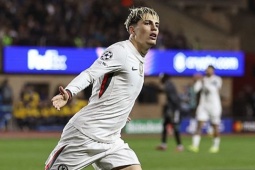 Garnacho làm nên lịch sử ở Cúp C1, HLV Chelsea nói lí do suýt thua đội vô danh