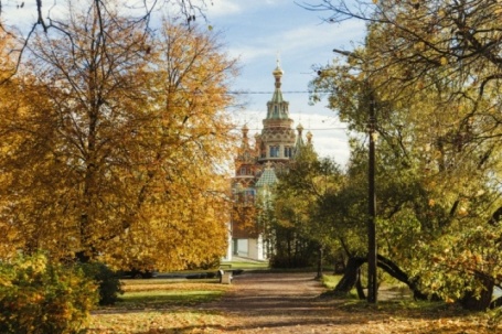 Theo chân khách Việt săn khoảnh khắc thu vàng nước Nga