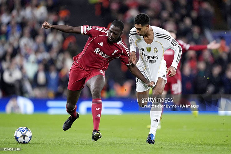 Liverpool cần cải thiện khả năng phòng ngự