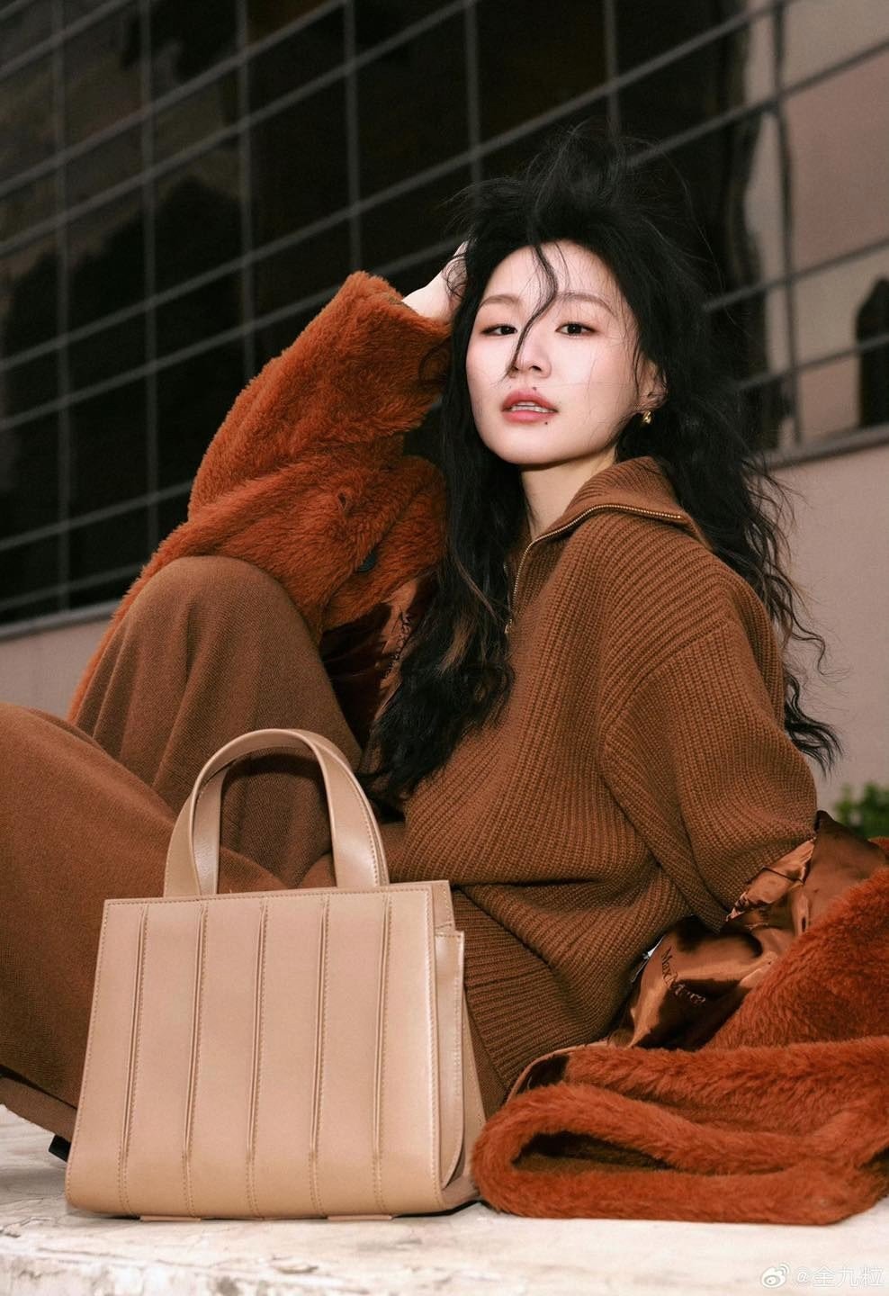 Vương Gia Vệ có những bình phẩm khiếm nhã về nữ diễn viên Kim Tĩnh.