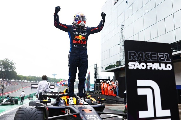 Verstappen có cơ hội cân bằng thành tích của ‘Schumi’ tại Sao Paulo năm nay